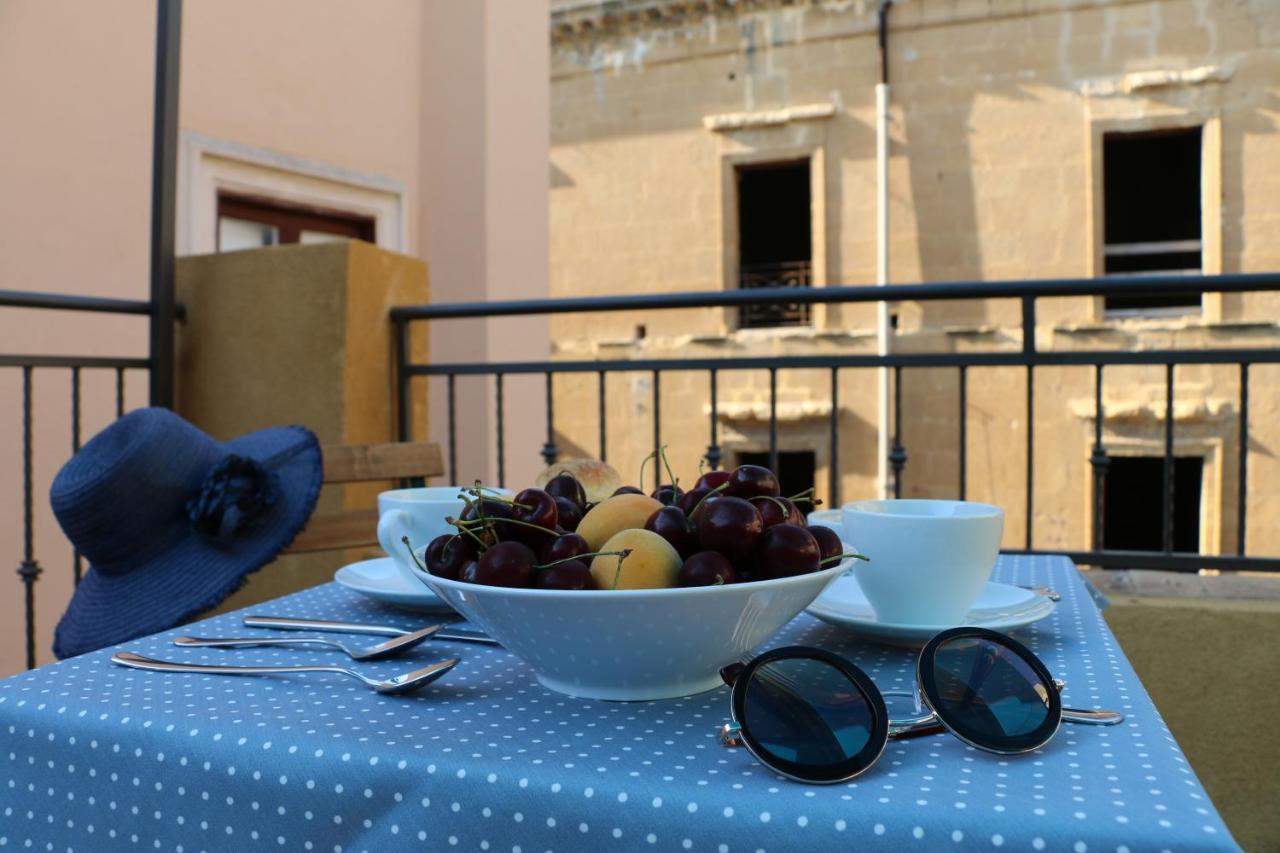 La Terrazza Di Carolina Bed & Breakfast Agrigento Dış mekan fotoğraf